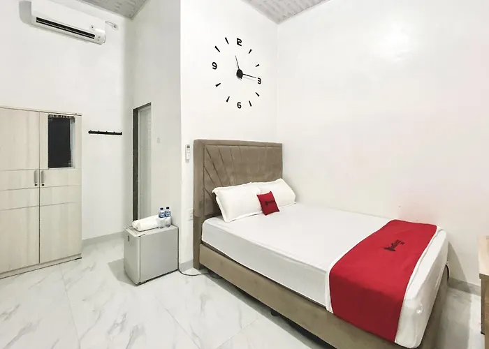 RedDoorz Syariah near Suzuya Mall Banda Aceh